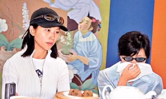 Thai Thieu Phan tung bi me ruot ep 