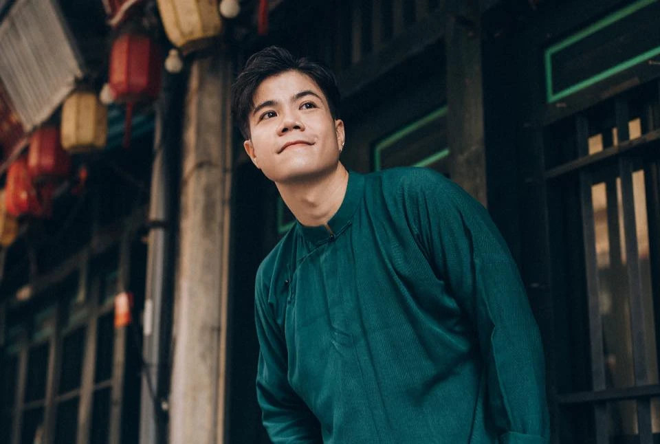 Ca si Dinh Manh Ninh sap cuoi