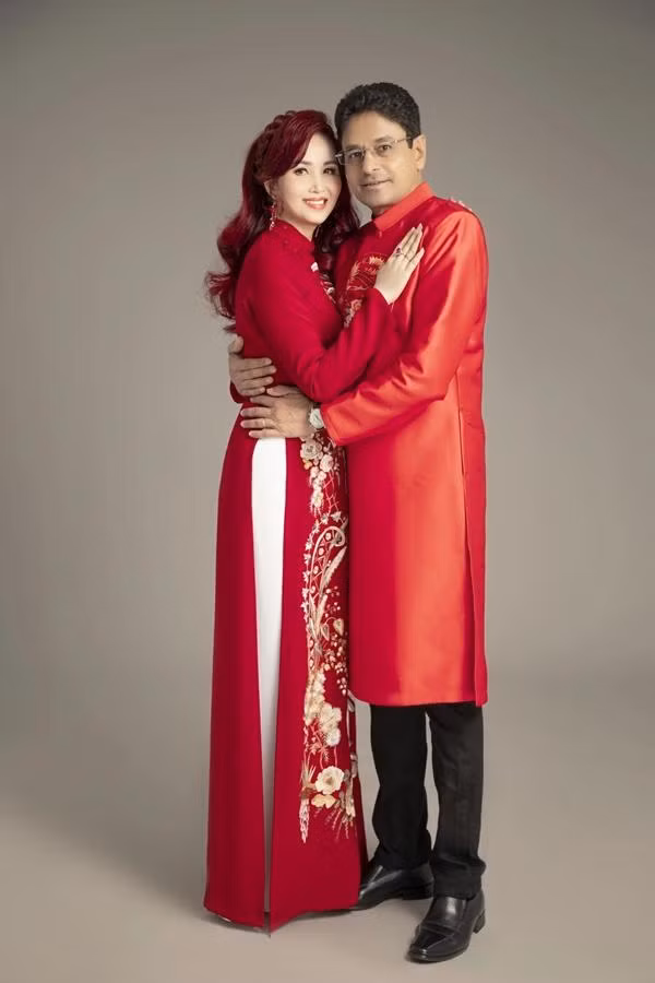 Sự khác biệt về văn hoá là rào cản với nhiều cặp đôi. Nhưng với Nguyễn Diệu Hoa và Maneesh thì trái lại. Họ cảm thấy thú vị vì được trải nghiệm những miền văn hoá đa sắc màu.