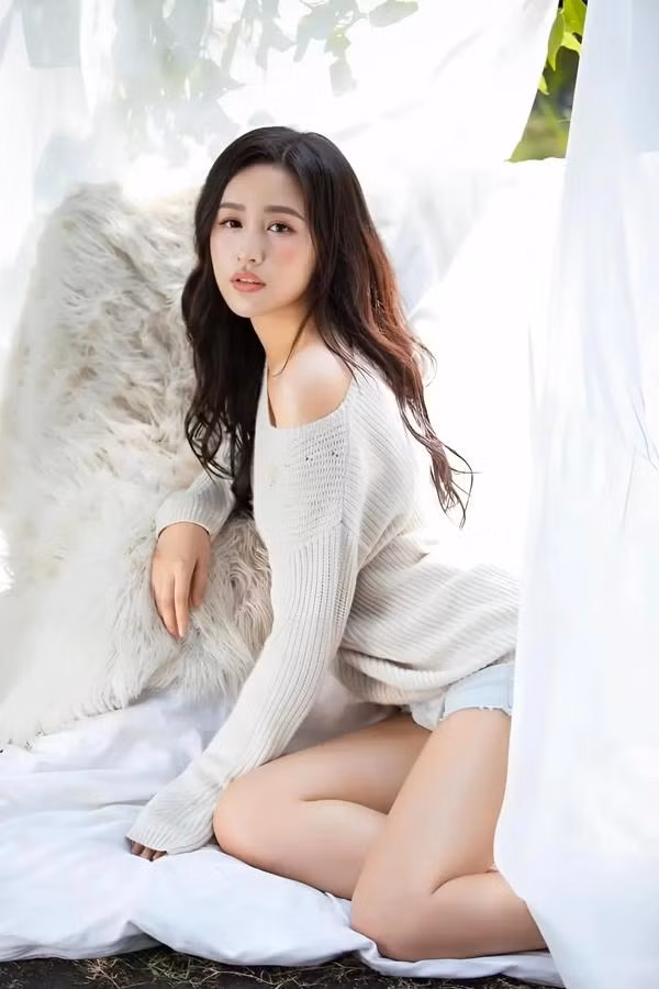 Mai Phuong Thuy gay tranh luan ve phong cach thoi trang tao bao-Hinh-7