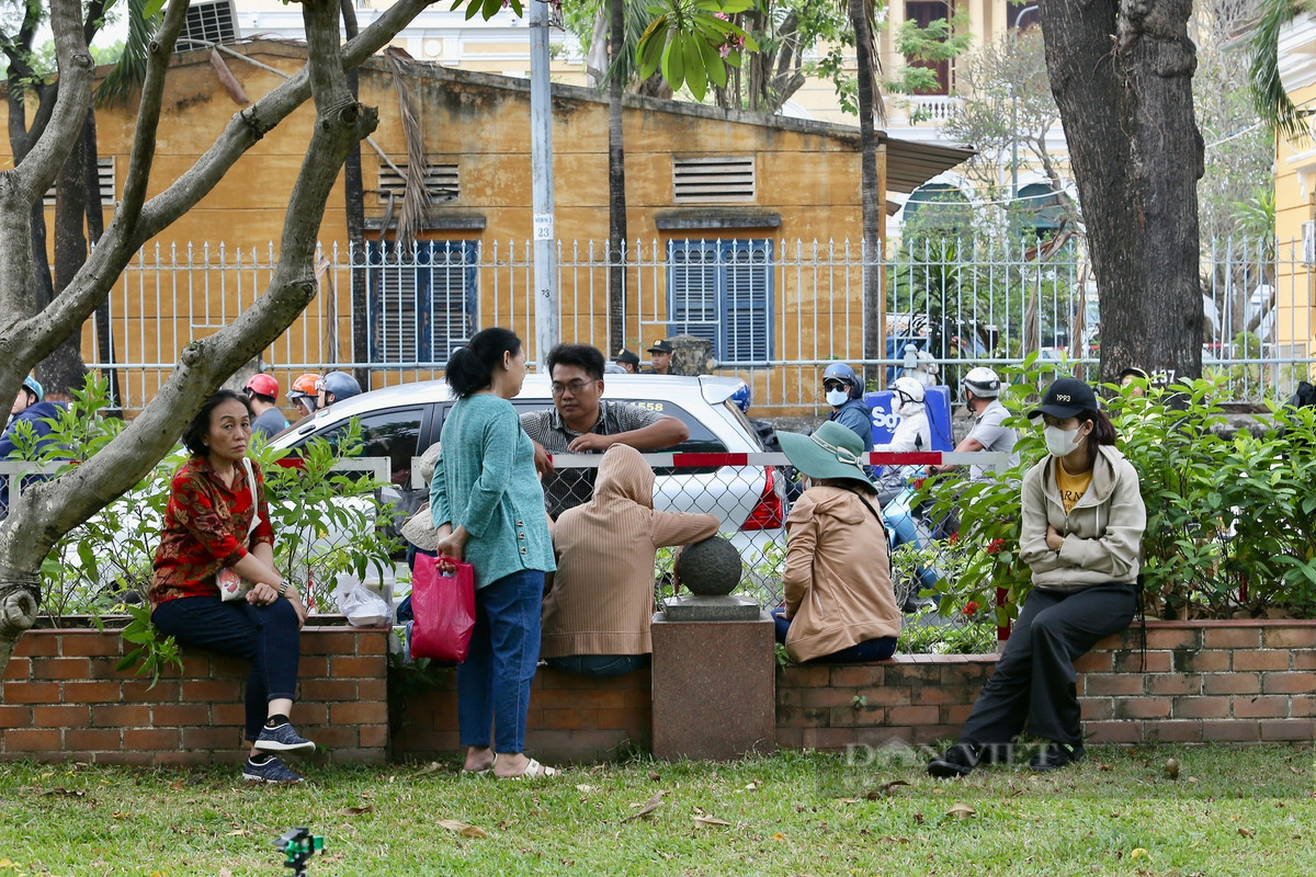 Hầu hết họ là những người mua trái phiếu của SCB, nhưng phiên tòa sơ thẩm chưa xét xử các nội dung liên quan đến trái phiếu.