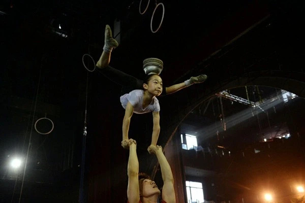 Nghe si muon cong hien nhung tien boi duong du mua hai coc nuoc-Hinh-2