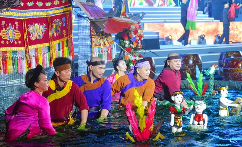 Nghe si muon cong hien nhung tien boi duong du mua hai coc nuoc-Hinh-4