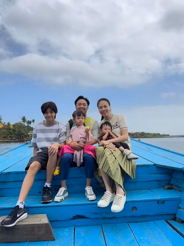 Dong thai moi cua Cuong Do La - Dam Thu Trang-Hinh-3