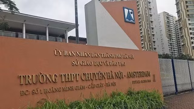 Truong THPT Chuyen Ha Noi Amsterdam se dung tuyen sinh lop 6