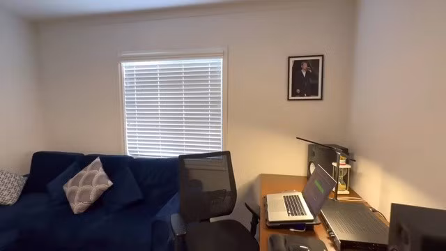 Sau ly hon nghe si Thanh Thanh Hien, Che Phong hien ra sao?-Hinh-3