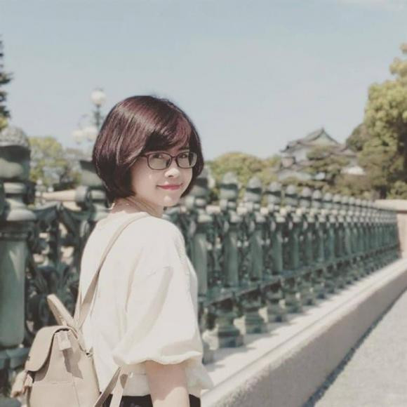 Hương Mai được khen ngợi có gương mặt trẻ lâu. Nụ cười rạng rỡ không hề phai mờ sau hơn 20 năm kể từ ngày đóng vai bé Luyến.