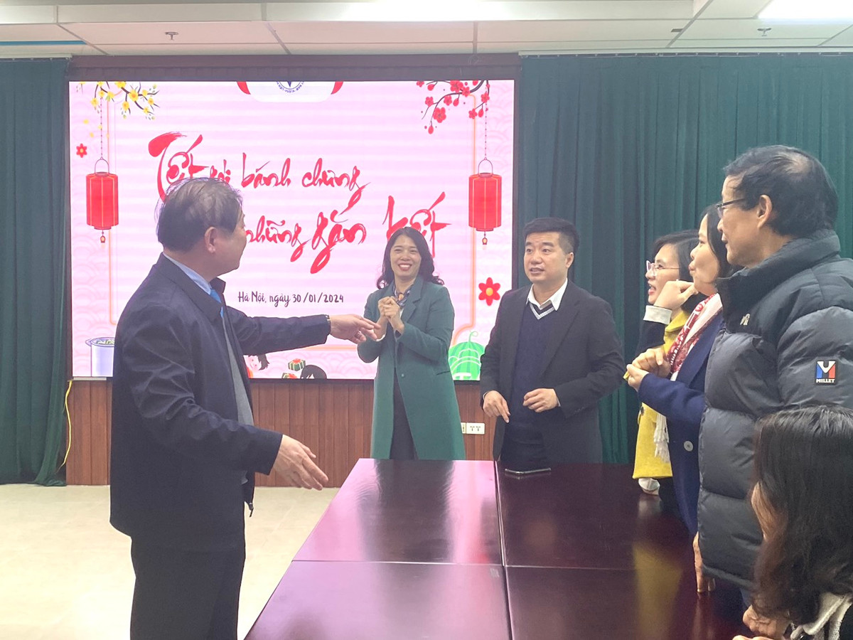 To chuc goi banh chung nhan dip Tet Giap Thin 2024