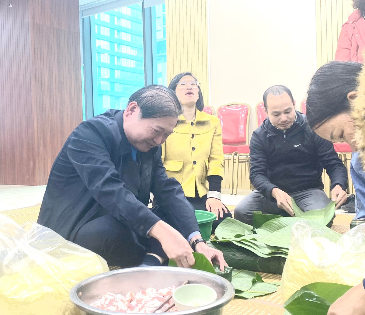 To chuc goi banh chung nhan dip Tet Giap Thin 2024-Hinh-2