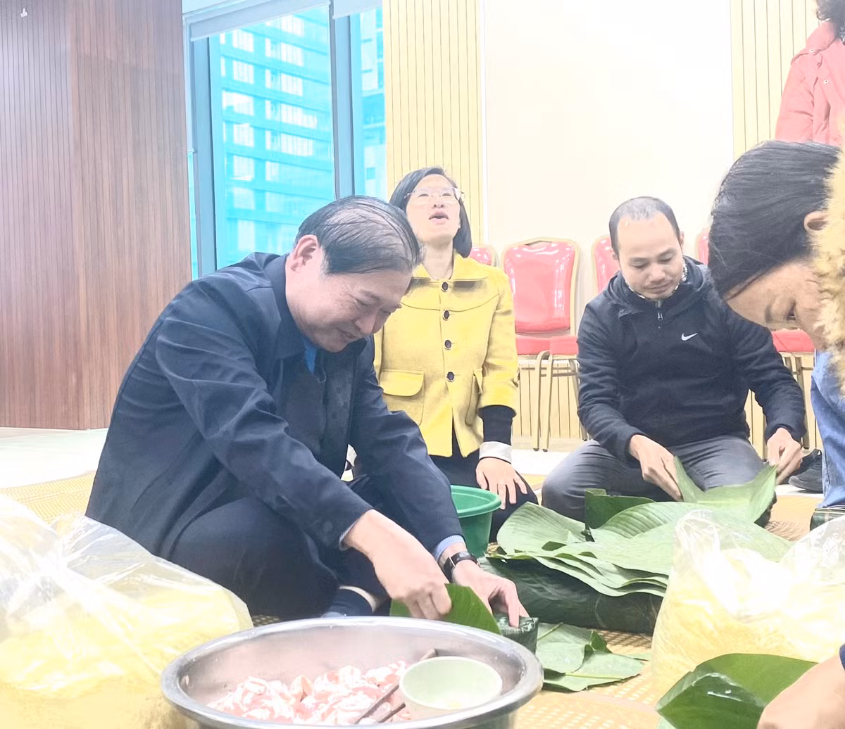 To chuc goi banh chung nhan dip Tet Giap Thin 2024-Hinh-2