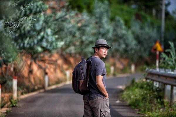 ặc biệt với bộ phim Hướng nghiệp, diễn viên Kinh Quốc được trao giải Nam diễn viên chính được yêu thích nhất tại HTV Awards 2007.