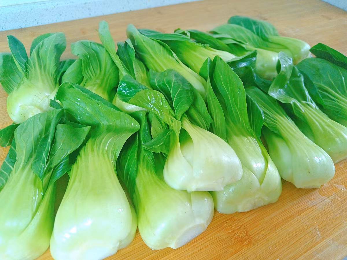 Loai rau co luong canxi gap 25 lan thit, an nhieu tot cho xuong-Hinh-6