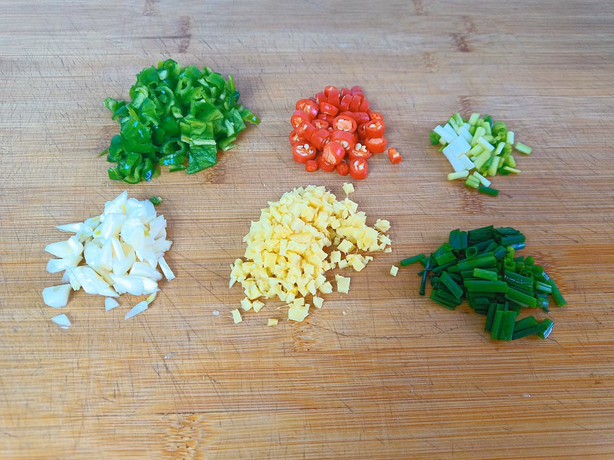 Loai rau co luong canxi gap 25 lan thit, an nhieu tot cho xuong-Hinh-11