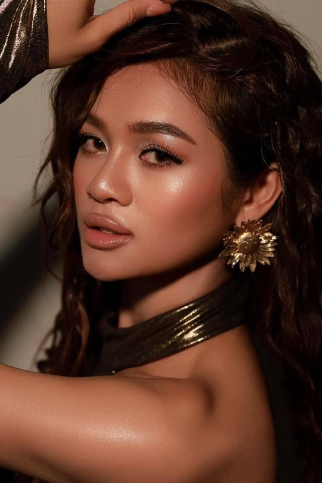 uy nhiên, thời điểm đó, Vũ Hiền tâm sự rằng cô chưa từng nghĩ tới việc thi hoa hậu vì hiểu cuộc thi nhan sắc cần sự đầu tư chỉn chu, trong khi cô sinh ra trong một gia đình bình thường.