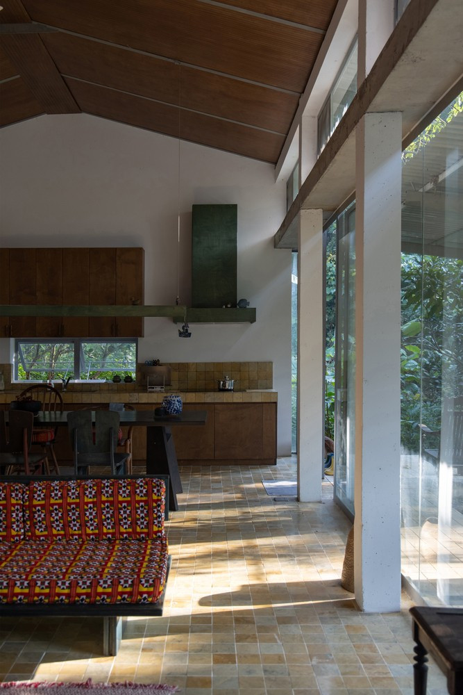 Thiết kế phản ánh sự tôn trọng đối với cảnh quan thiên nhiên, duy trì lối sống hài hòa trong khi cung cấp một môi trường sống chất lượng cao, linh hoạt và bền vững.