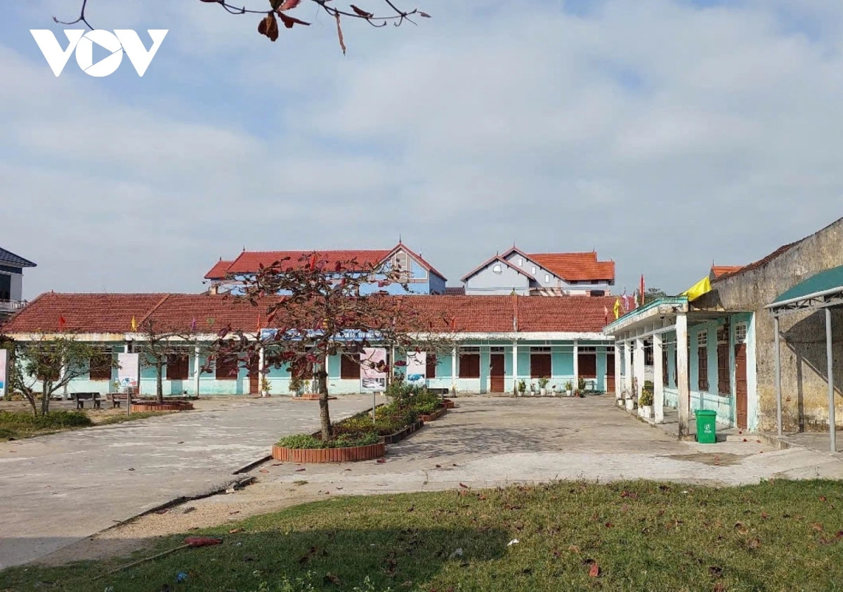 Nguyên nhân vụ 155 học sinh Quảng Bình chưa đến trường sau Tết Nguyen nhan vu 155 hoc sinh Quang Binh chua den truong sau Tet