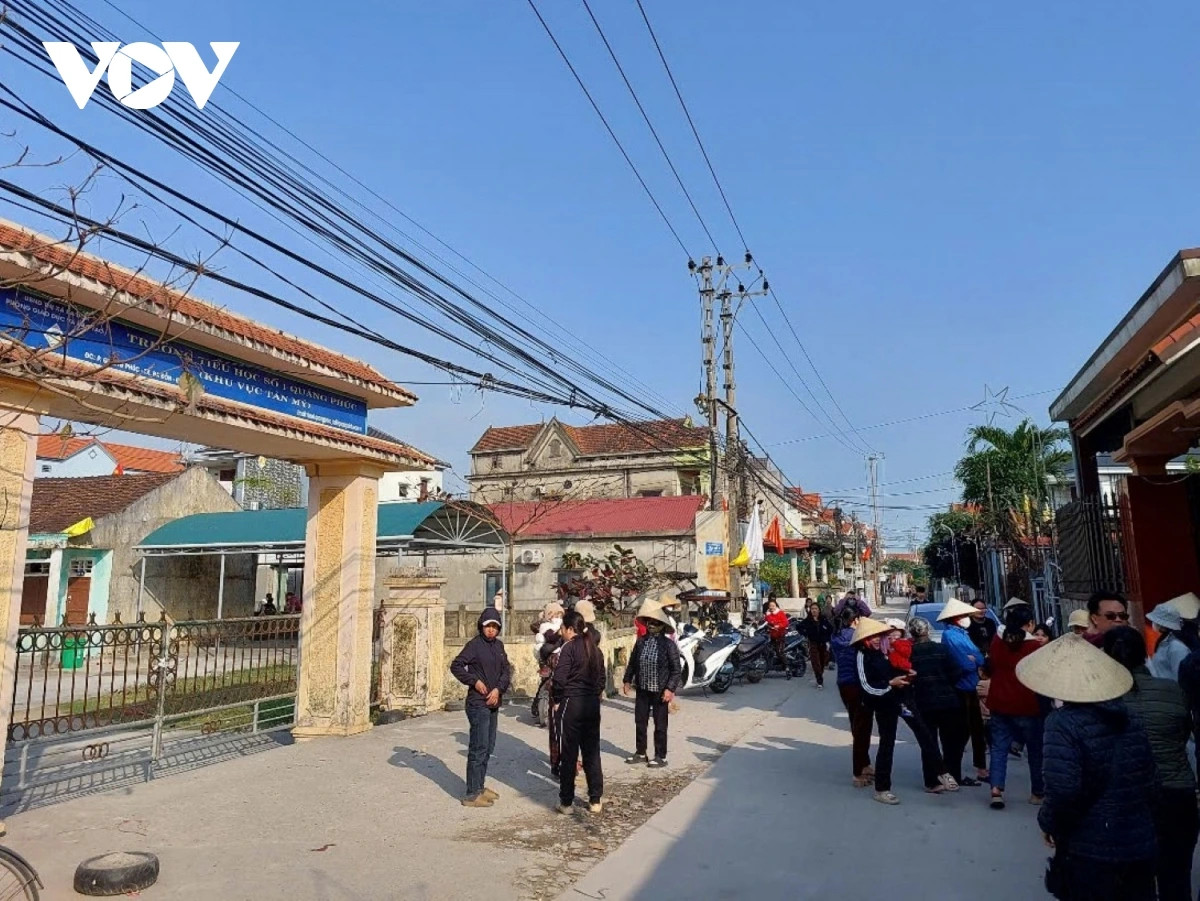 Nguyên nhân vụ 155 học sinh Quảng Bình chưa đến trường sau Tết - Hình 2 Nguyen nhan vu 155 hoc sinh Quang Binh chua den truong sau Tet-Hinh-2