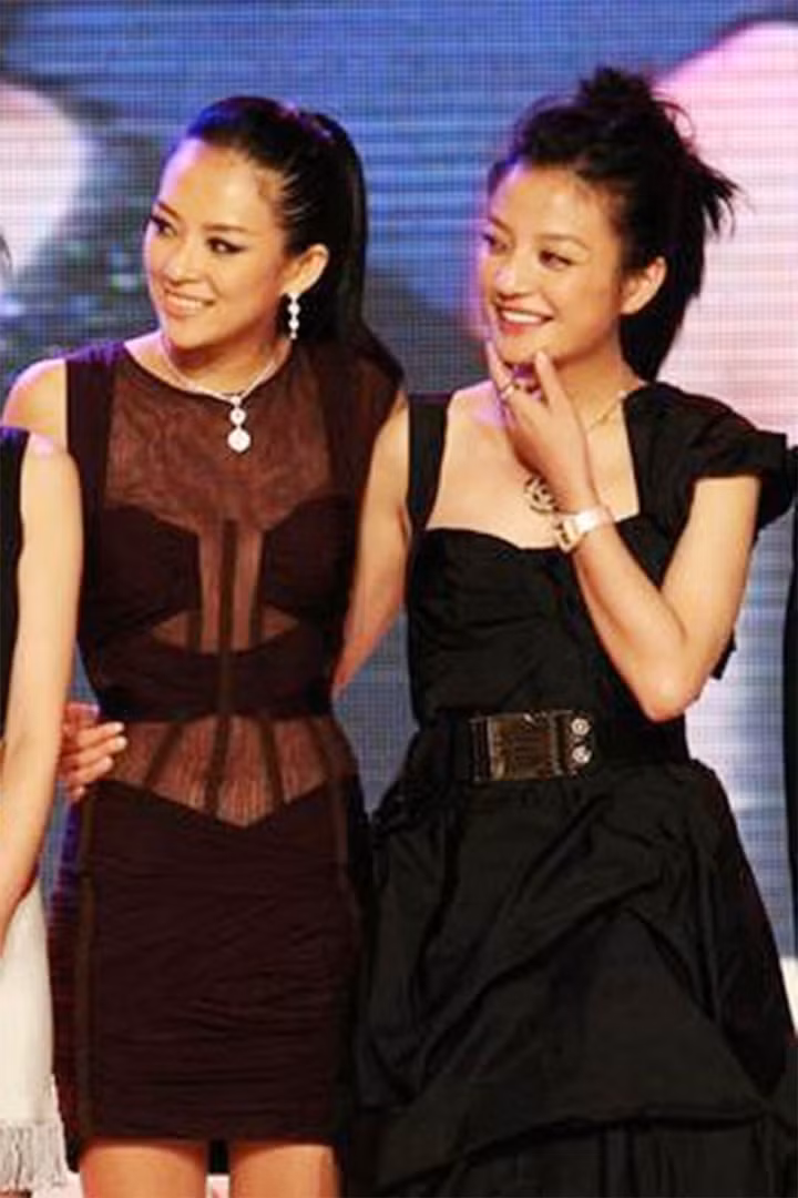 Trieu Vy va Chuong Tu Di tu than thiet chuyen sang thu ghet?