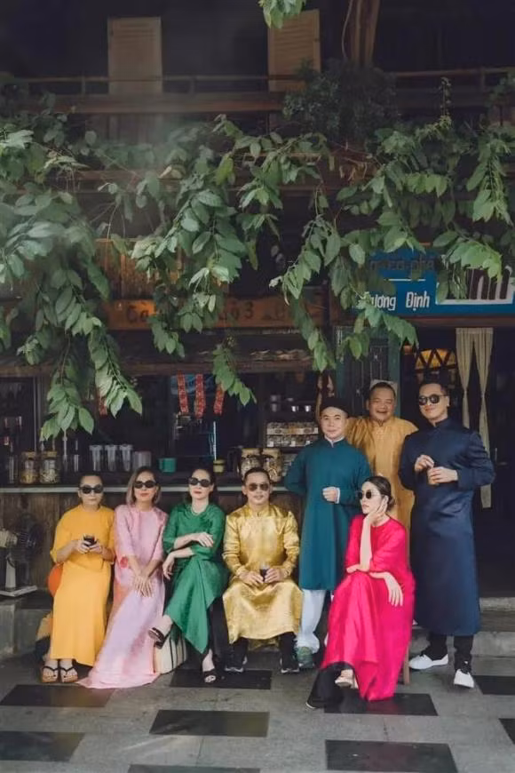 Hà Tăng để lộ hình xăm cực lớn ở cánh tay ảnh 4