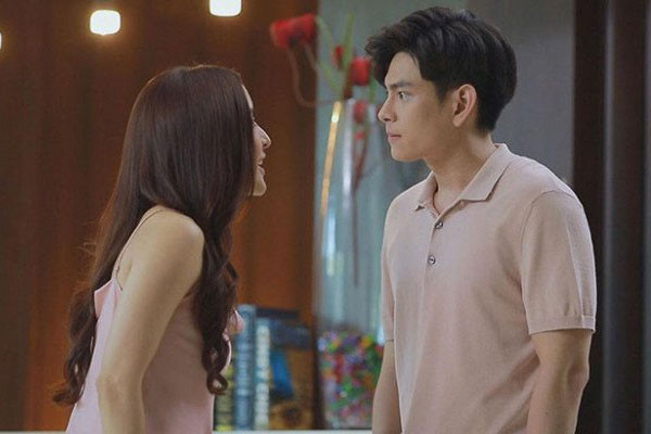 Ban gai dua ra yeu cau khien toi tuc nghen co