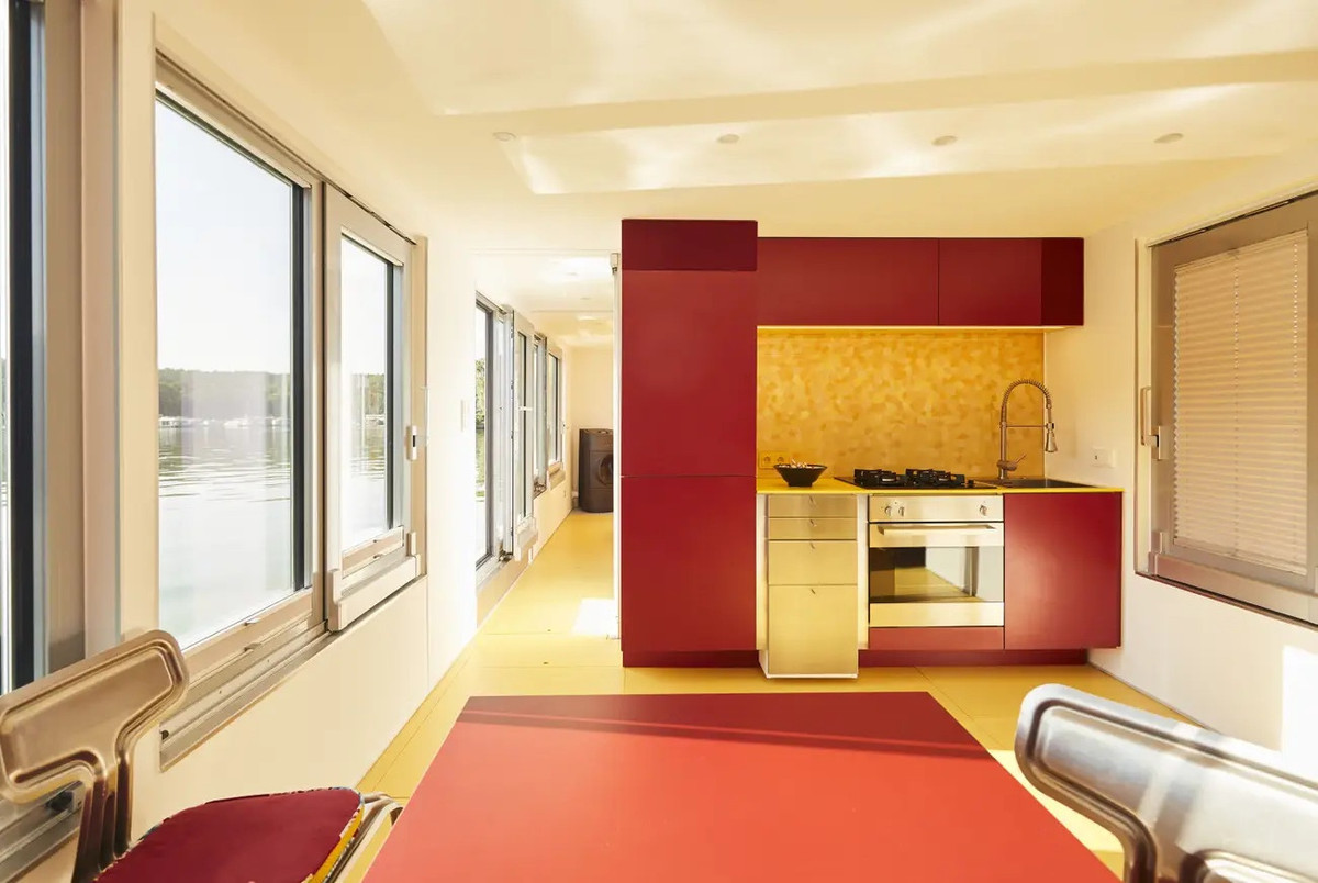 Ben trong can nha noi troi gan 50 km/ngay-Hinh-6