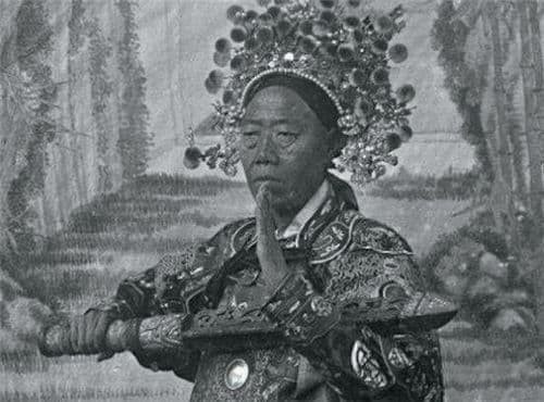 Mở mộ thái giám nhà Thanh Lý Liên Anh, rùng mình thấy cảnh này - Hình 4 Mo mo thai giam nha Thanh Ly Lien Anh, rung minh thay canh nay-Hinh-4