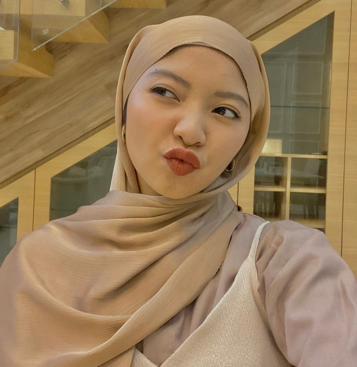 Vo tien dao Indonesia la con gai Pho chu tich LDBD-Hinh-5