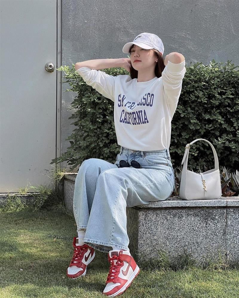 Sơn Tùng không mặc đồ cũ, Hải Tú có 1 chiếc túi dùng mãi - Hình 2 Son Tung khong mac do cu, Hai Tu co 1 chiec tui dung mai-Hinh-2