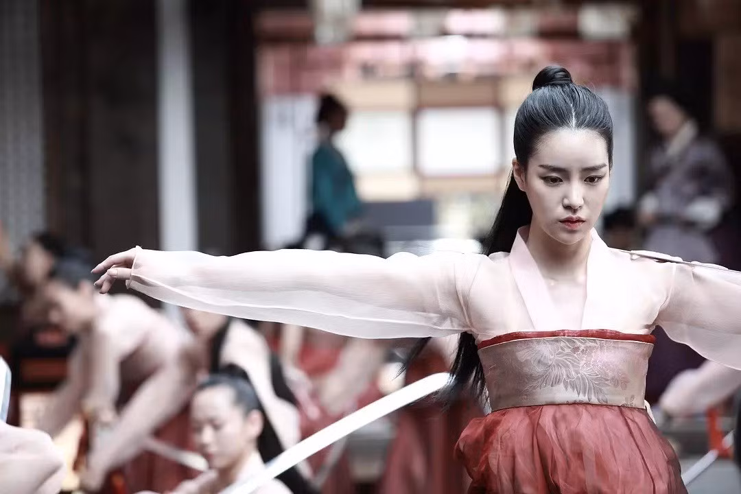 Nu dien vien thay doi van menh nho mot vai dien 18+-Hinh-7