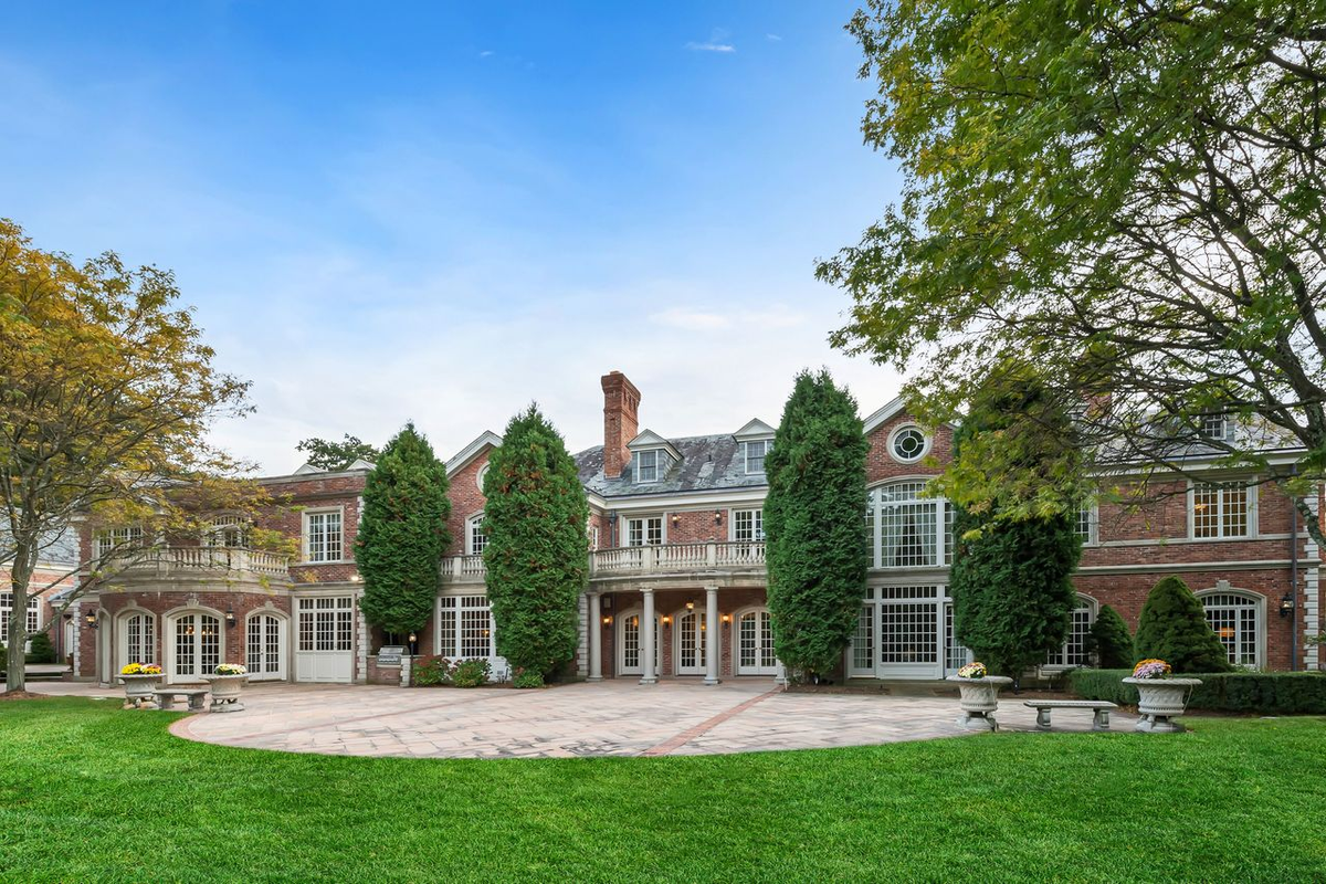 Sieu biet thu gom 48 can phong danh cho nguoi me bong ro