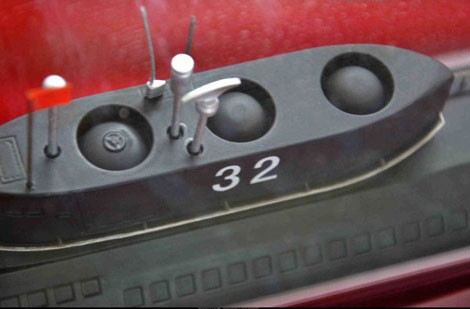 Vị trí ống phóng tên lửa đạn đạo JL-2 đặt trên thượng tầng tàu ngầm Type 032.