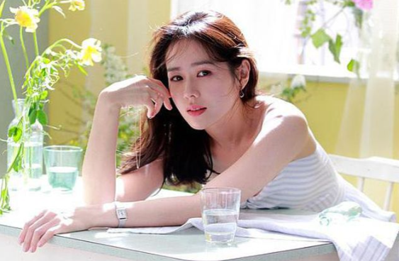 My nu Yoona, Son Ye Jin bat mi phuong phap rua mat cuc doc dao