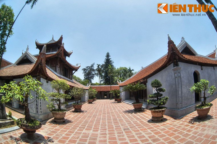 Chùa Bút Tháp ngày nay, với kiến trúc hầu như không thay đổi so với cách đây một thế kỷ. Đây được coi là một trong những ngôi chùa cổ có kiến trúc hoàn chỉnh nhất còn lại ở Việt Nam.