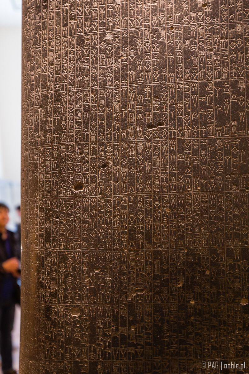 Các nhà nghiên cứu cho rằng, vào thời hưng thịnh của Babylon, nhiều bia đá kiểu như vậy có thể đã được đặt trong các đền thờ trên khắp vương quốc này.