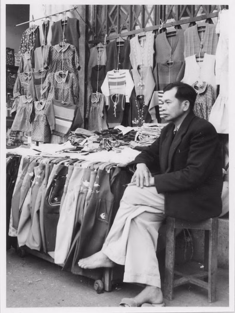 Quầy bán quần áo.