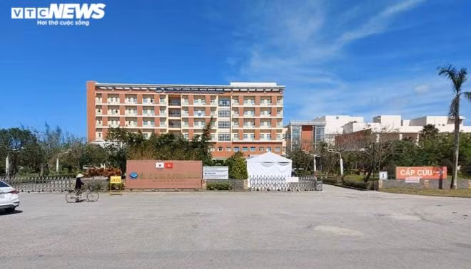 Quang Nam: Bat truong khoa tim mach va 2 dieu duong ke khong, truc loi BHYT