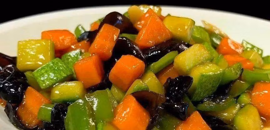 4 loai rau sieu vitamin C, bo sung nuoc, cap am cho da kho-Hinh-6