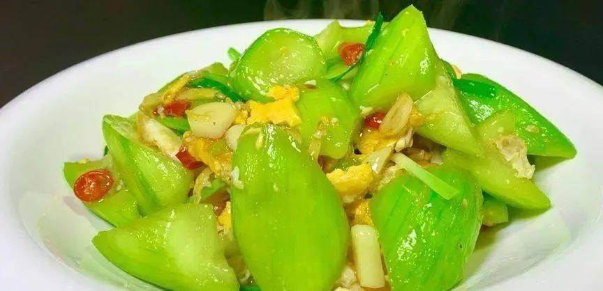 4 loai rau sieu vitamin C, bo sung nuoc, cap am cho da kho-Hinh-4