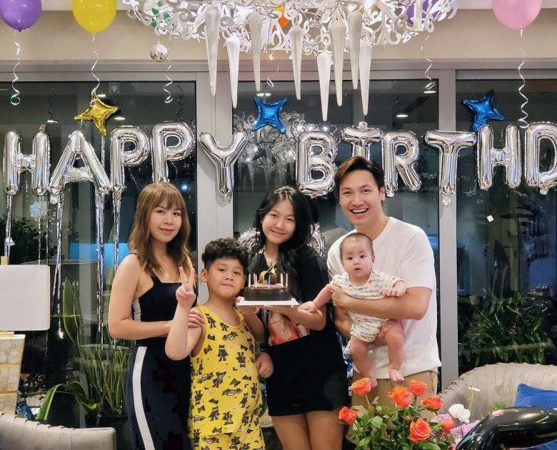 Vo Manh Truong: Gai 3 con van tre dep nhu thieu nu