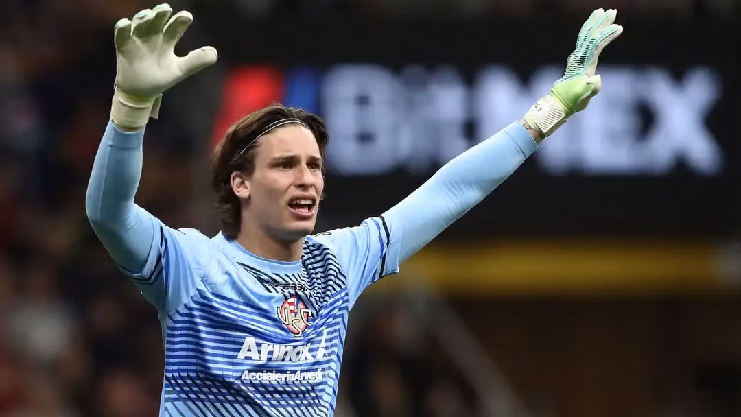 Haaland, Saliba va doi hinh U23 xuat sac nhat mua 2022/23