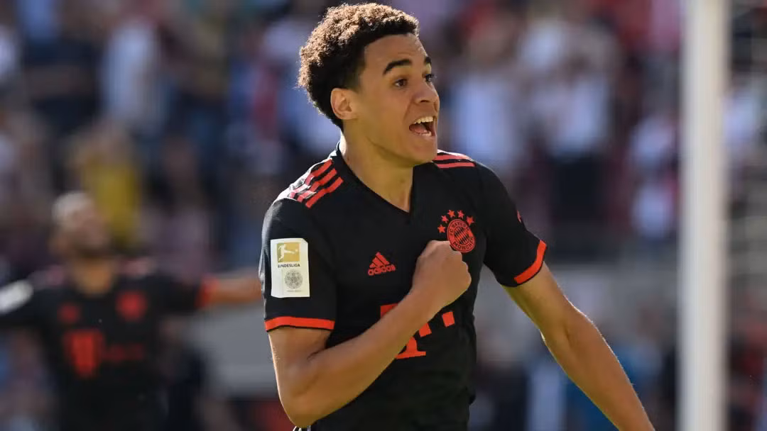 Haaland, Saliba va doi hinh U23 xuat sac nhat mua 2022/23-Hinh-6