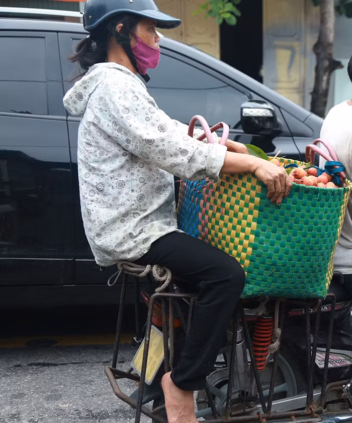 Nhưng đó là các loại vải VietGAP, có cấp mã số. Phần còn lại vẫn chủ yếu bán ở thị trường trong nước hoặc qua thị trường Trung Quốc