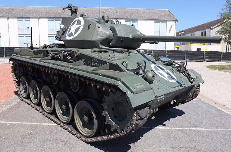 Tổng cộng 4.731 chiếc M24 đã được sản xuất và sử dụng chủ yếu trong Lục quân Mỹ và nhiều quốc gia đồng minh, tham chiến ở khắp nơi trên thế giới cho tới tận năm 1971 trong cuộc chiến Ấn Độ - Pakistan.