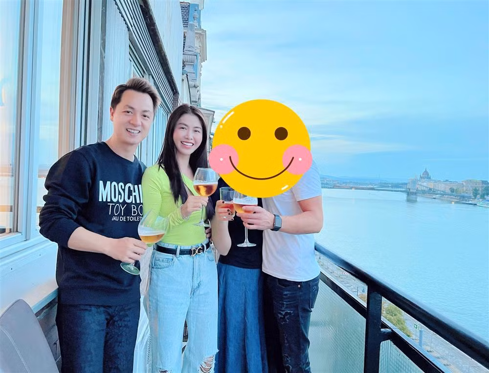 Dang Khoi chi phi '1 can chung cu' moi lan dua 2 me di tri benh-Hinh-7