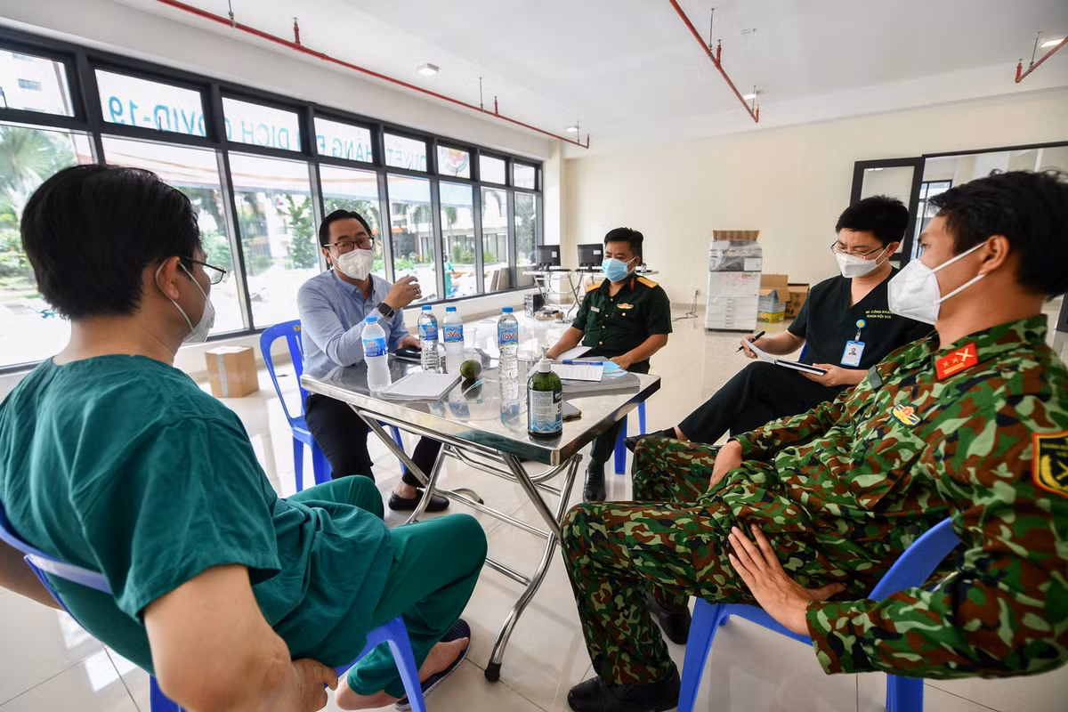 72 gio hinh thanh BV da chien dieu tri Covid-19 lon nhat Viet Nam-Hinh-16