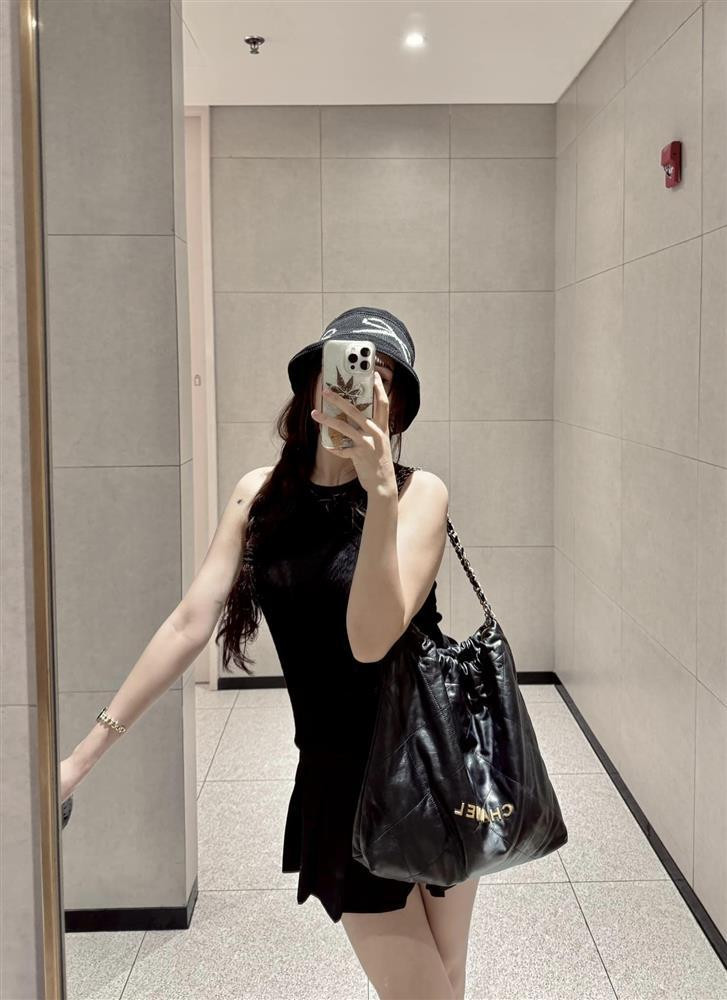 Phanh Lee hai huoc khoe hanh trinh giam 10 kg sau khi sinh-Hinh-3