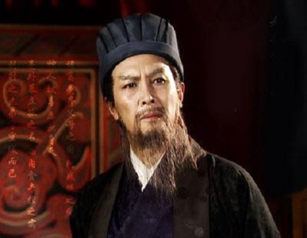 Sóng gió chọn Gia Cát Lượng và cảnh mượn gió Đông gian nan - Hình 2 Song gio chon Gia Cat Luong va canh muon gio Dong gian nan-Hinh-2