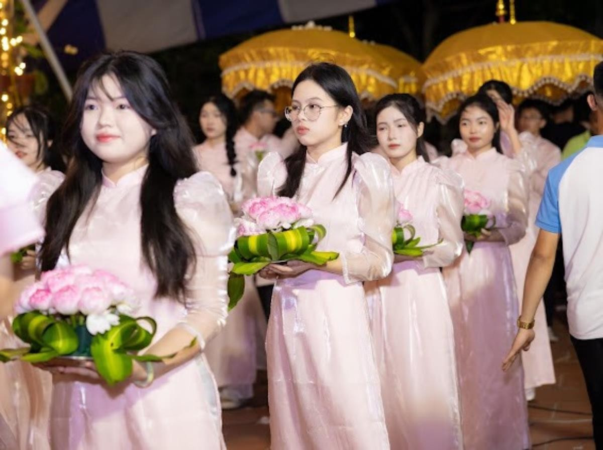 Ha Noi: Hang nghin Phat tu ve chua Quan Am tham du Dai le Phat Dan PL.2568-Hinh-6