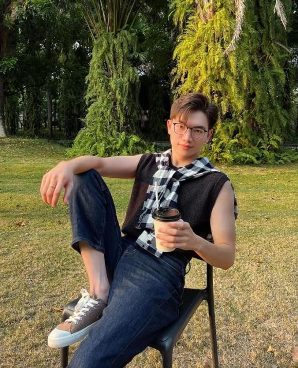 Hoc van khung cua MC Thoi tiet VTV: Duoc 5 truong tuyen thang-Hinh-6