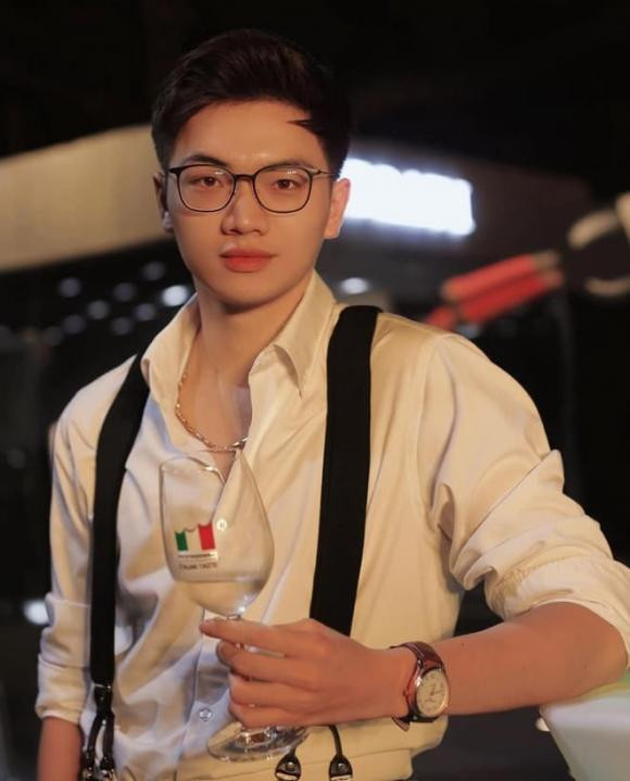 Hoc van khung cua MC Thoi tiet VTV: Duoc 5 truong tuyen thang-Hinh-4